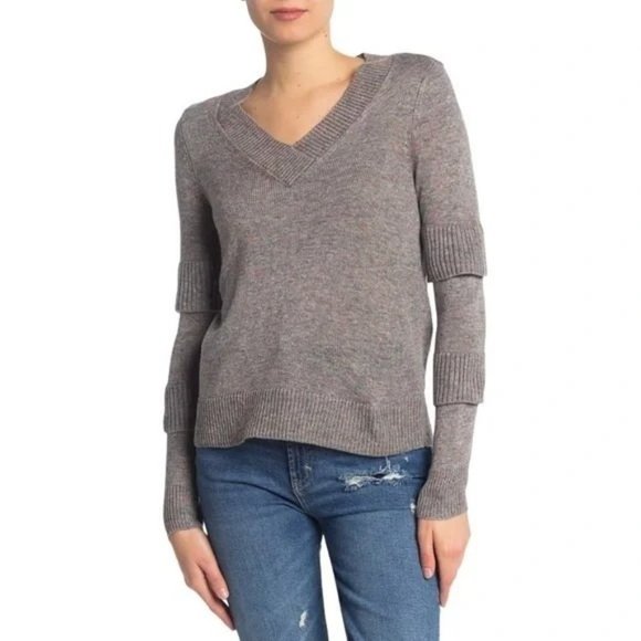 DESIGN HISTORY Speckled Ruffle Sleeve Sweater V-Neck - NWT - Large - Picture 1 of 2